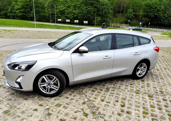 Ford Focus cena 44900 przebieg: 174000, rok produkcji 2019 z Dzierżoniów małe 137